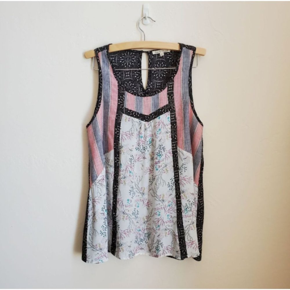 Hem & Thread sleeveless top Size M black tan foliage floral stripes chambray red